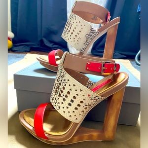 BCBGMAXAZRIA MA-METEUR Heels